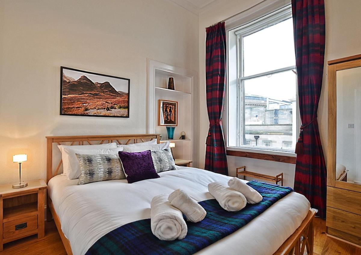Great Location! 2bd,2 Bath In Centre Of Appartement *