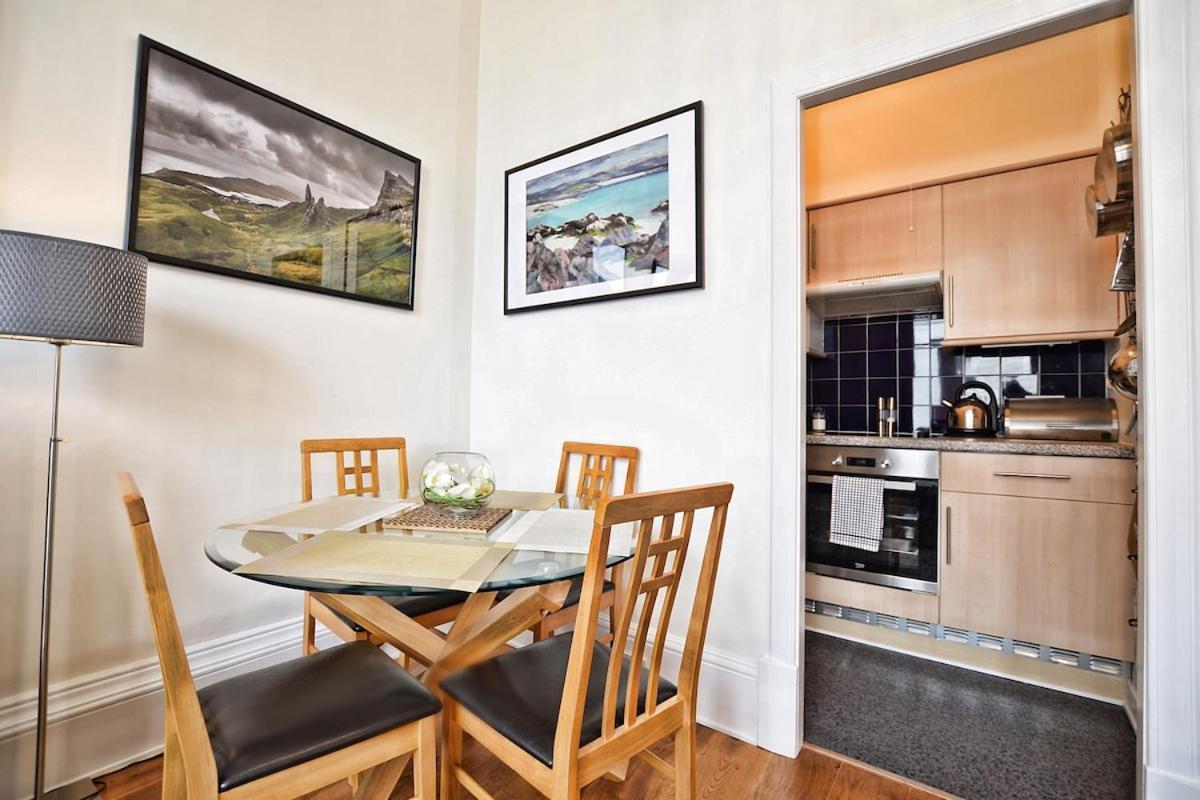 Great Location! 2bd,2 Bath In Centre Of Appartement Édimbourg